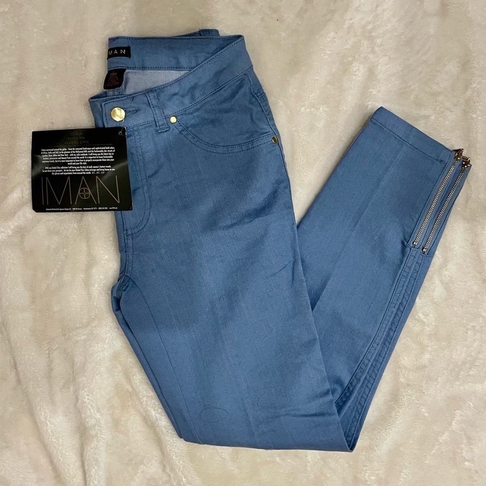 NWT Jeggings Size 2 Short / 2P IMAN Light Blue Jeans - Zipped Ankles New